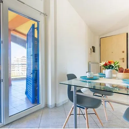 Punta Est A Due Passi Dal Mare